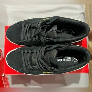 Puma Vikky black and white size women 8